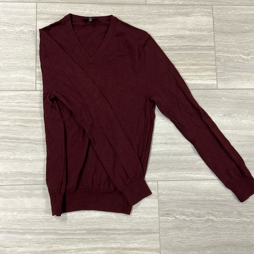 Maroon v neck sweater